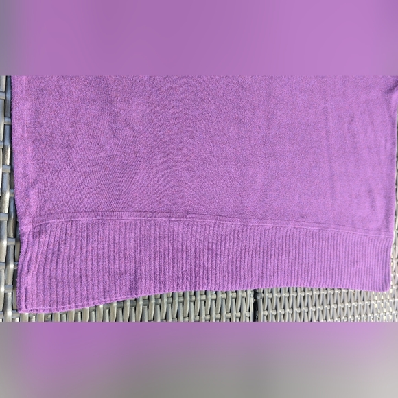 Large Purple Eileen Fisher Italian Yarn Long Sleeve Sweater W/Ribbed Hem & Cuffs - Picture 5 of 8